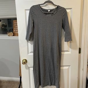 Old Navy striped midi dress (Womens Medium)